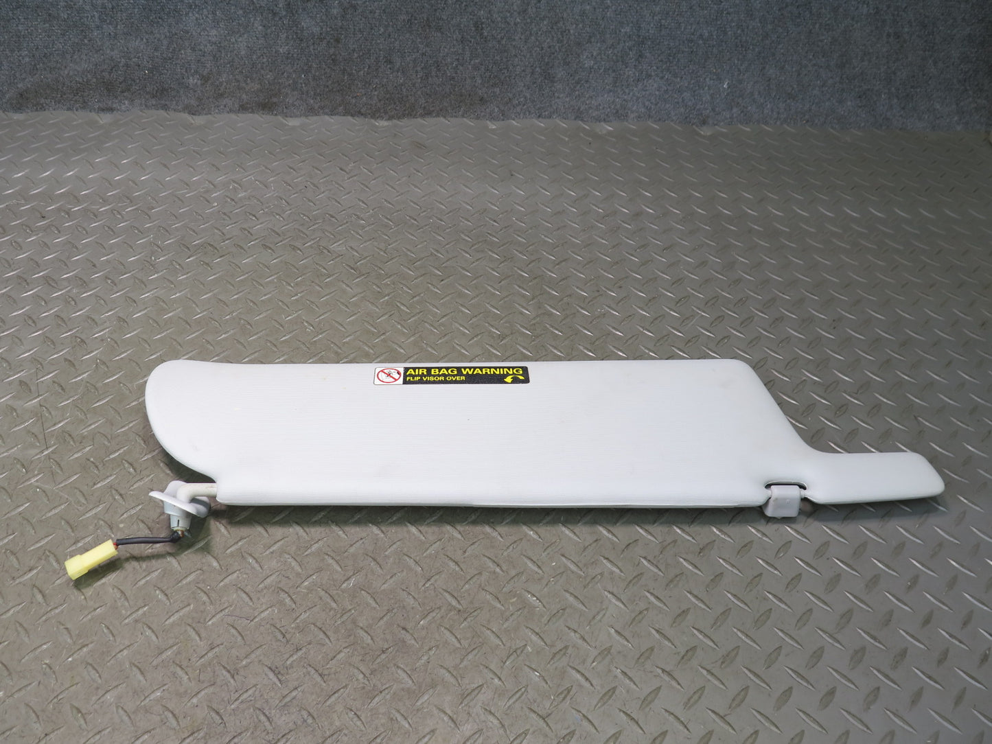 99-03 VW Eurovan T4 Set of 2 Front Left & Right Sun Visor Gray OEM
