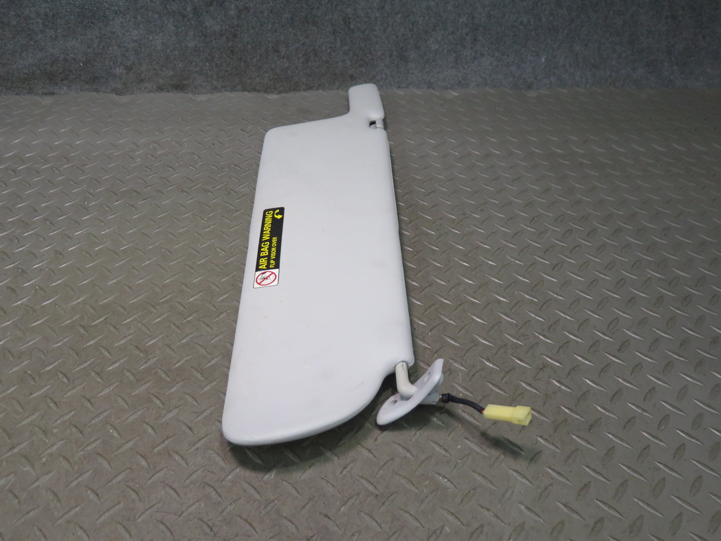 99-03 VW Eurovan T4 Set of 2 Front Left & Right Sun Visor Gray OEM