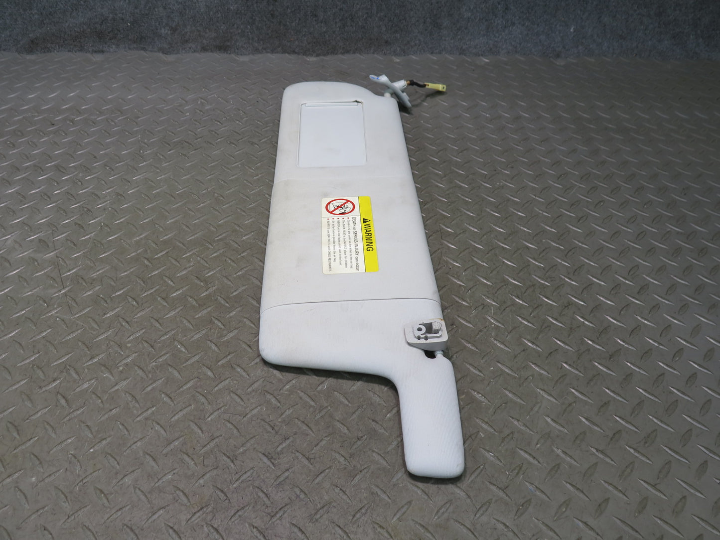 99-03 VW Eurovan T4 Set of 2 Front Left & Right Sun Visor Gray OEM