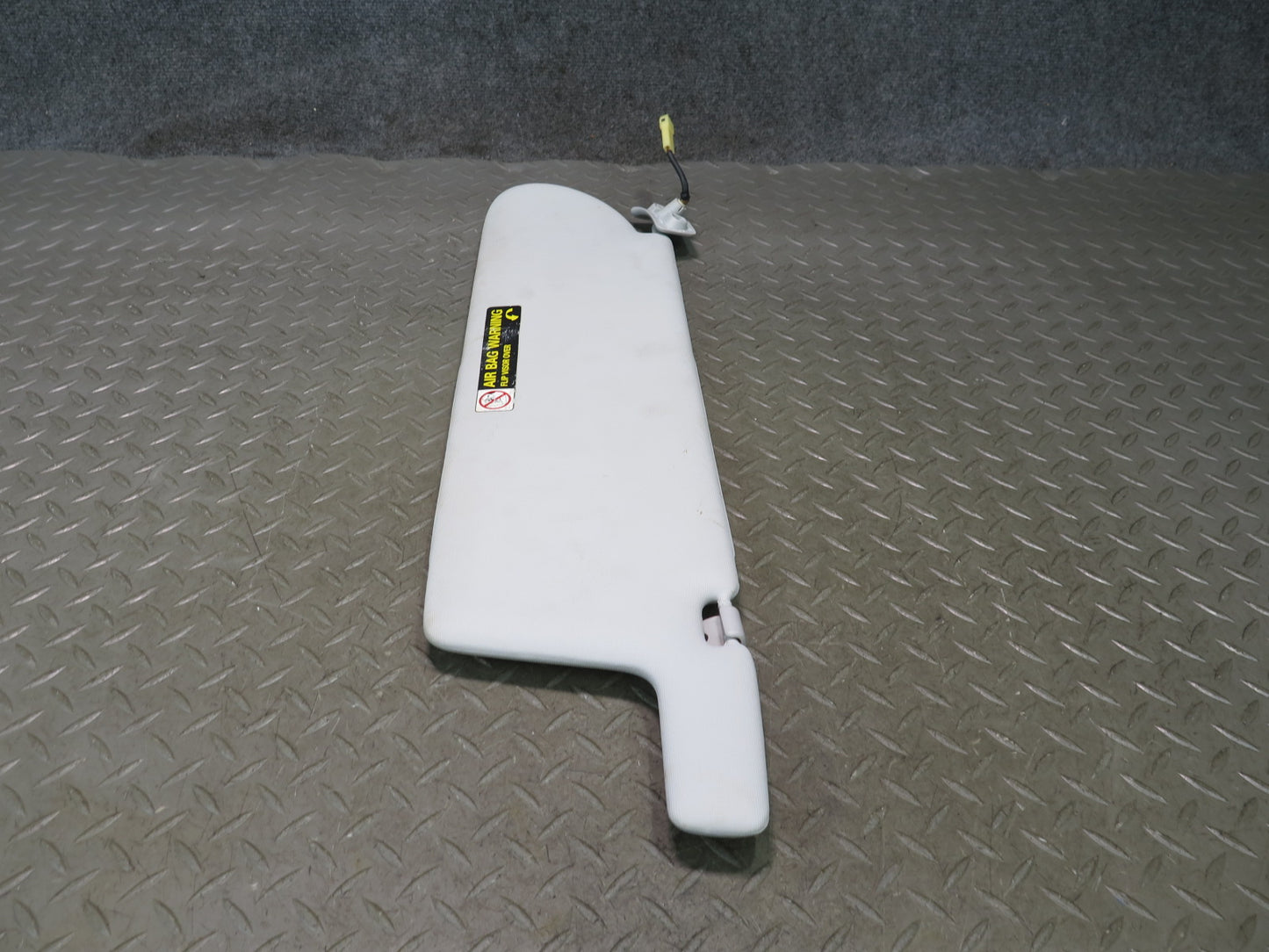 99-03 VW Eurovan T4 Set of 2 Front Left & Right Sun Visor Gray OEM