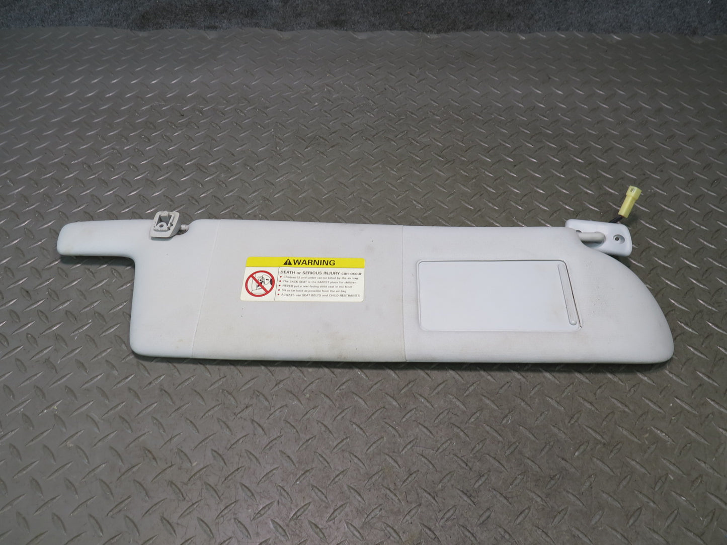99-03 VW Eurovan T4 Set of 2 Front Left & Right Sun Visor Gray OEM