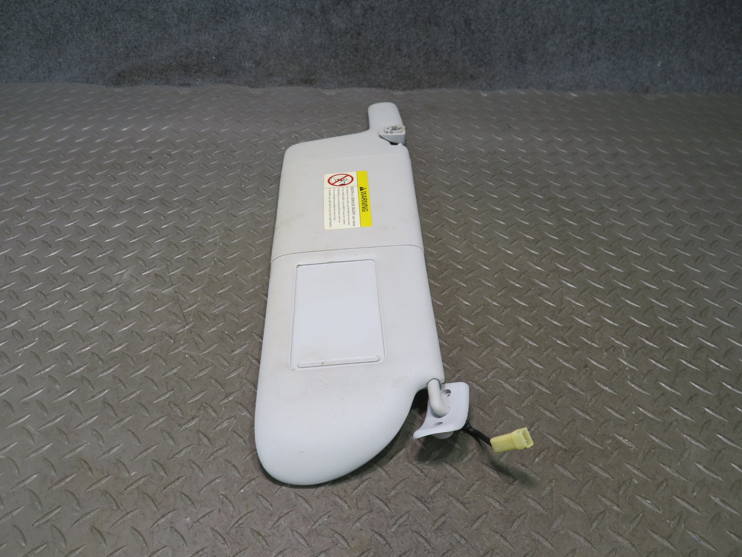 99-03 VW Eurovan T4 Set of 2 Front Left & Right Sun Visor Gray OEM