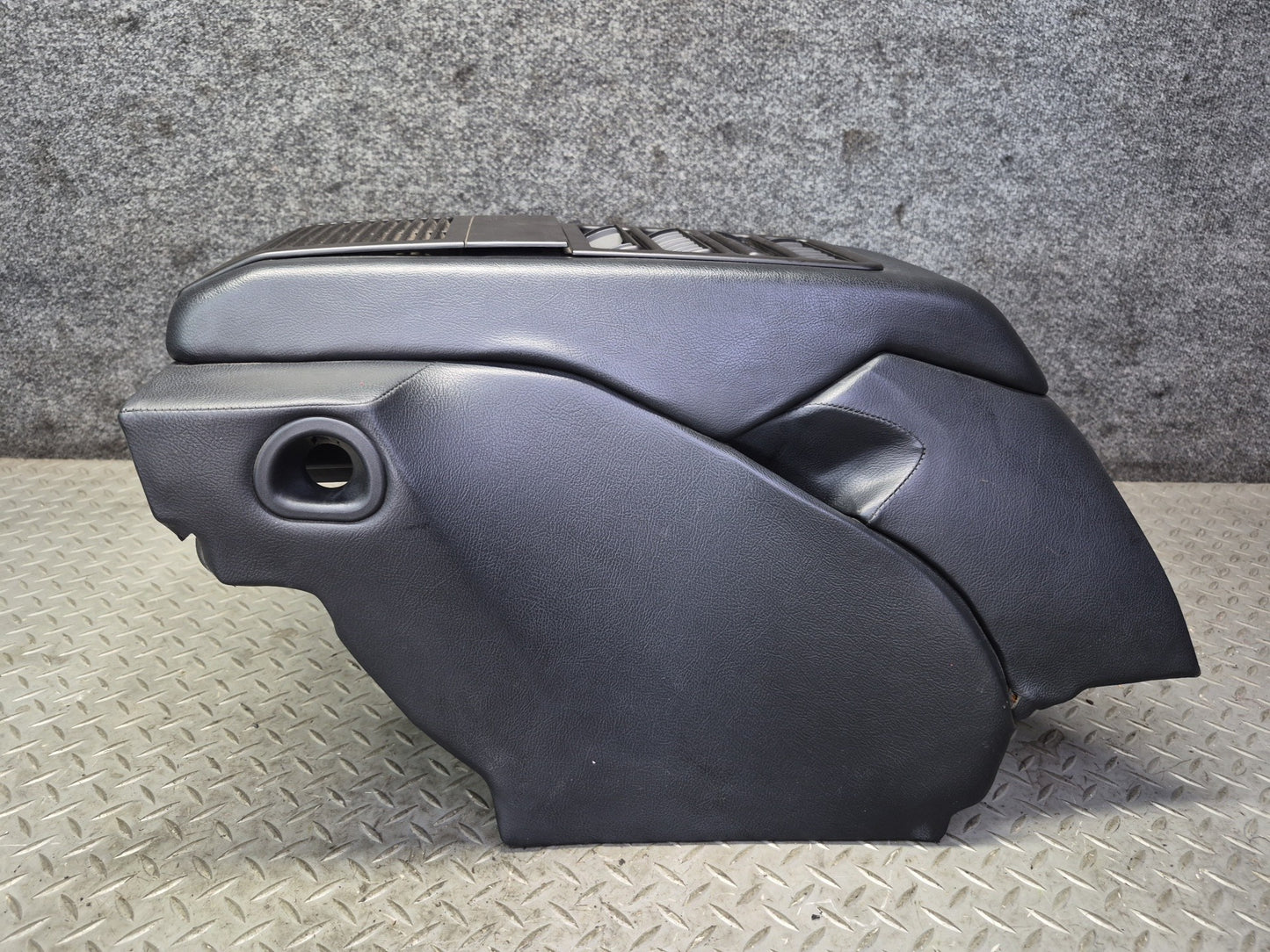 1984-1991 Porsche 928 S Rear Center Console Arm Rest Storage Compartment Black