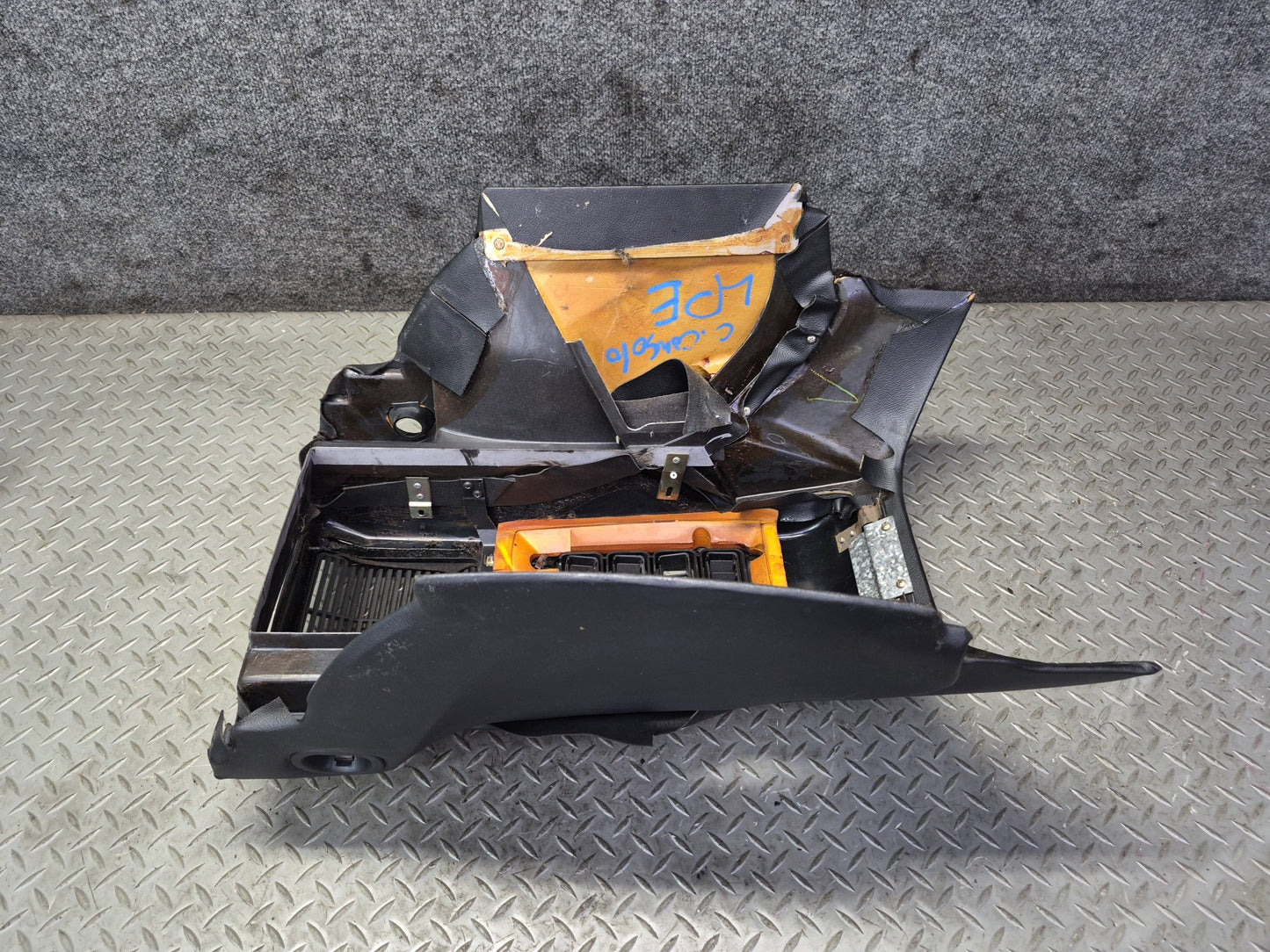 1984-1991 Porsche 928 S Rear Center Console Arm Rest Storage Compartment Black