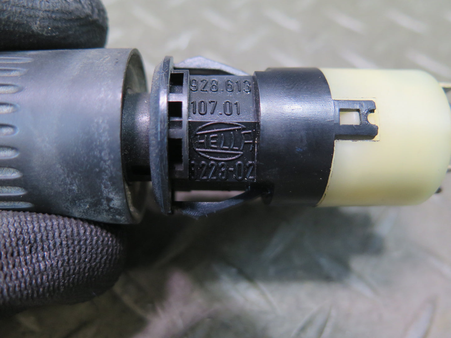 1984-1991 Porsche 928 Rear Window Defrost Button Switch 92861310701