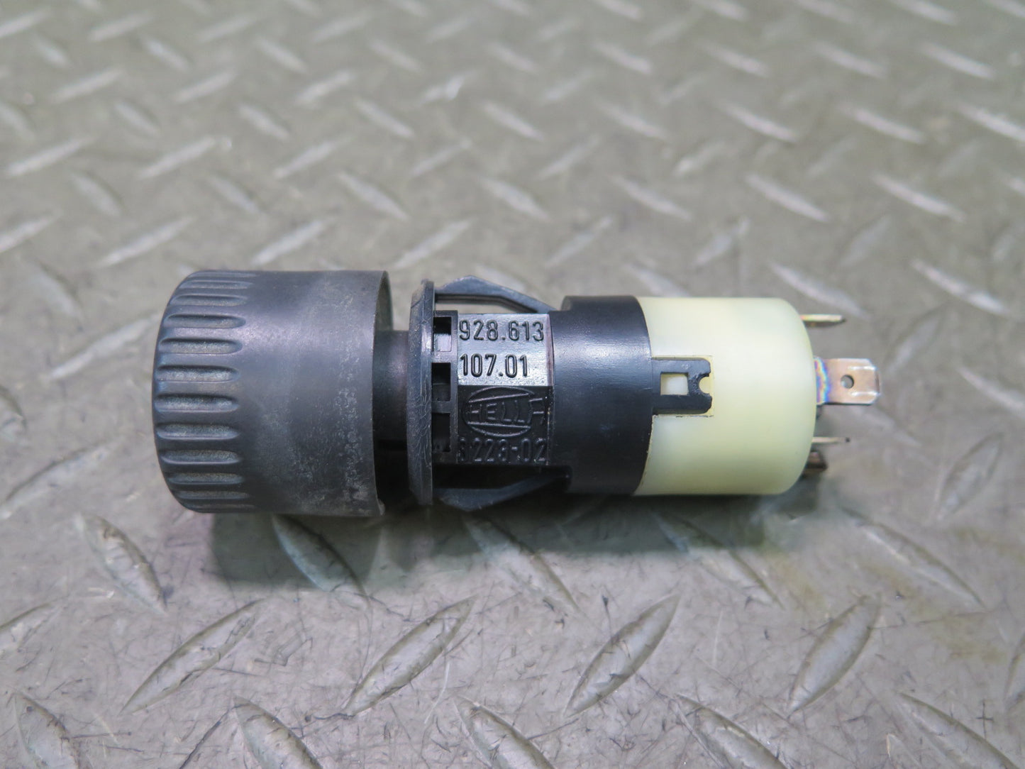 1984-1991 Porsche 928 Rear Window Defrost Button Switch 92861310701