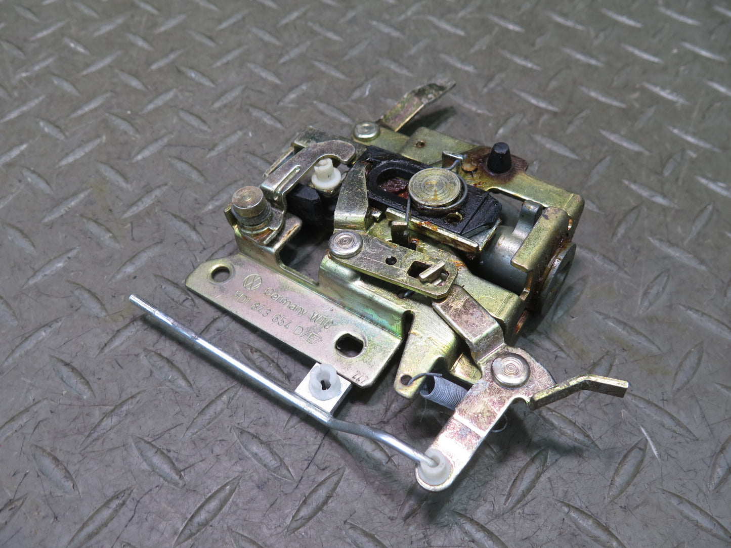 97-03 VW Eurovan T4 Right Sliding Door Lock Latch 7D1843654 OEM