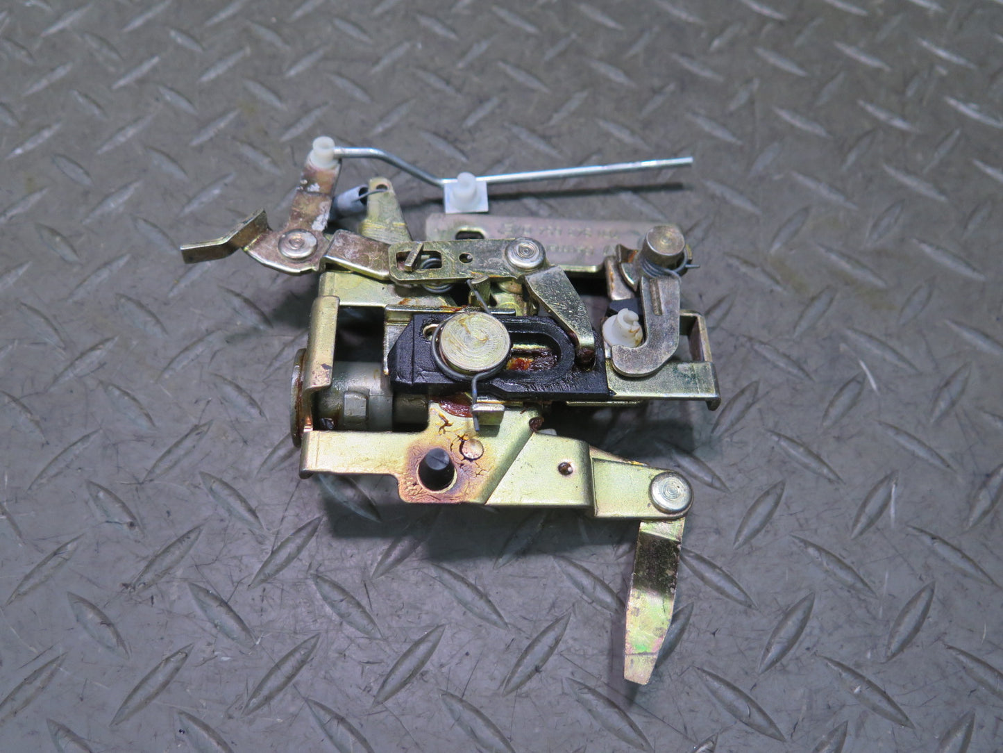 97-03 VW Eurovan T4 Right Sliding Door Lock Latch 7D1843654 OEM