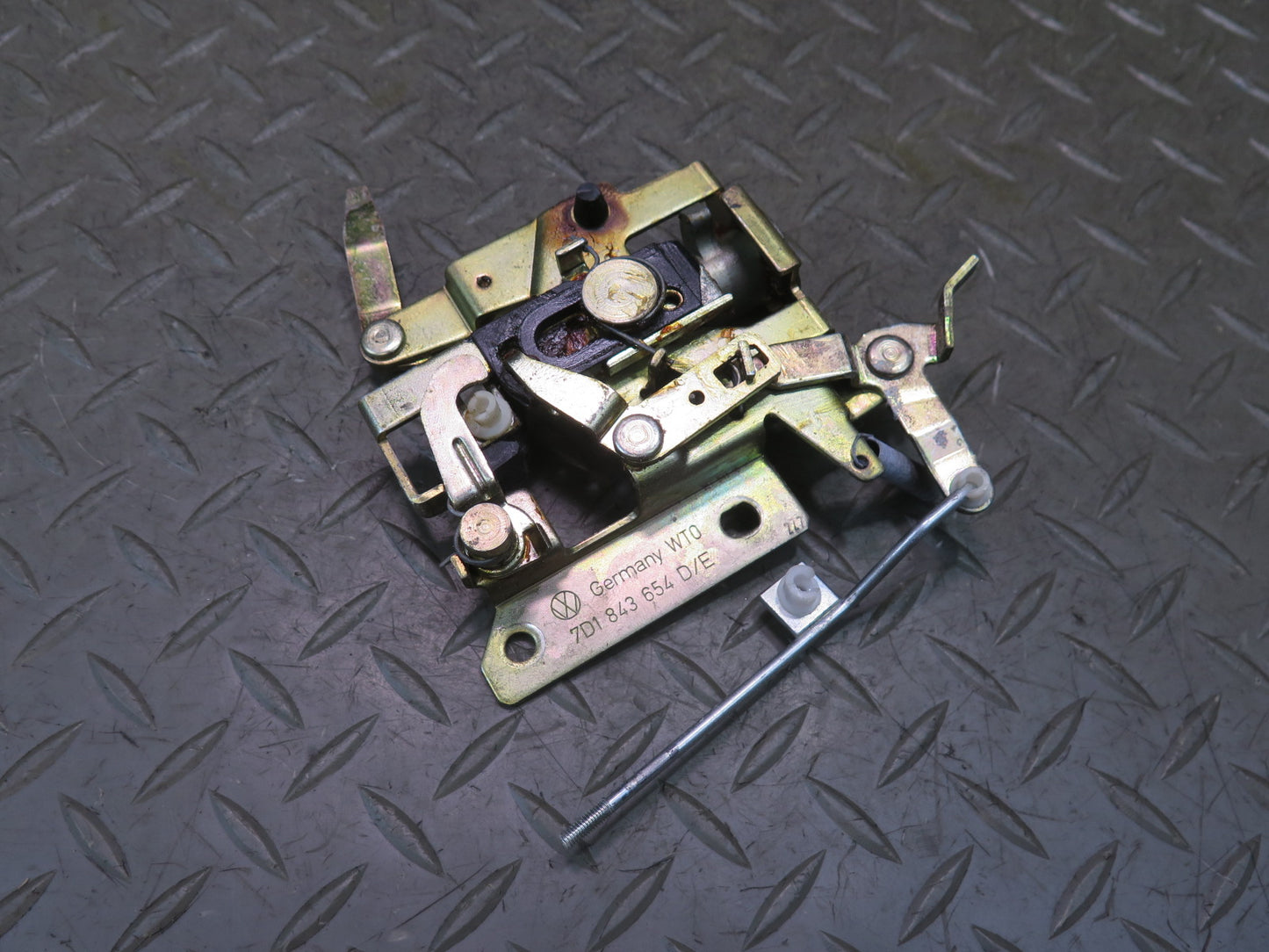 97-03 VW Eurovan T4 Right Sliding Door Lock Latch 7D1843654 OEM