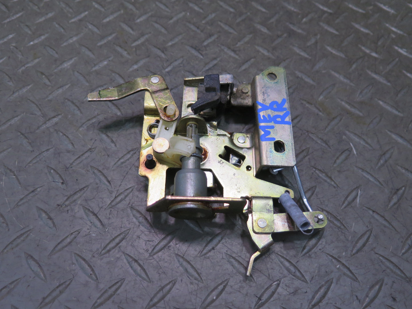 97-03 VW Eurovan T4 Right Sliding Door Lock Latch 7D1843654 OEM