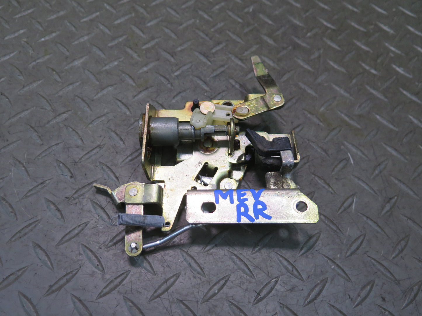 97-03 VW Eurovan T4 Right Sliding Door Lock Latch 7D1843654 OEM