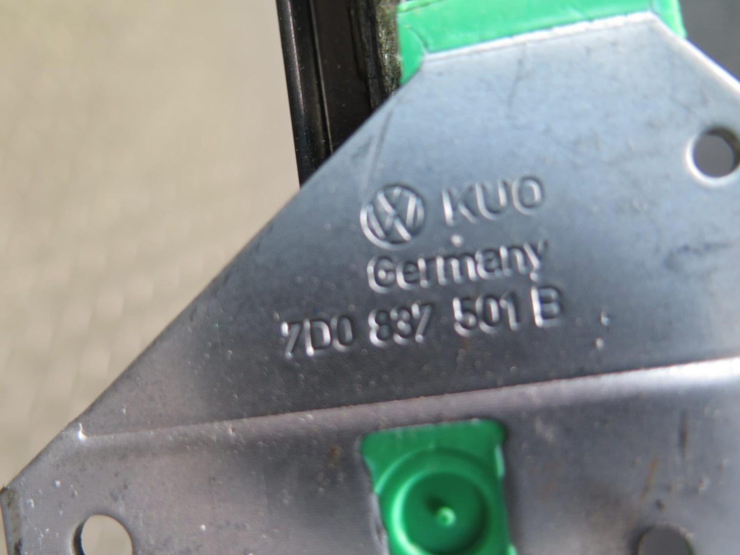 97-03 VW Eurovan T4 Front Left Door Window Regulator w Motor OEM