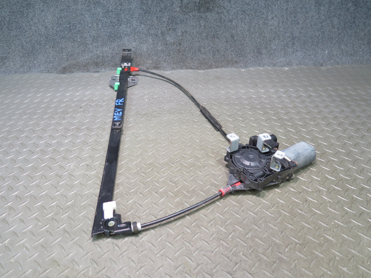 97-03 VW Eurovan T4 Front Right Door Window Regulator w Motor OEM