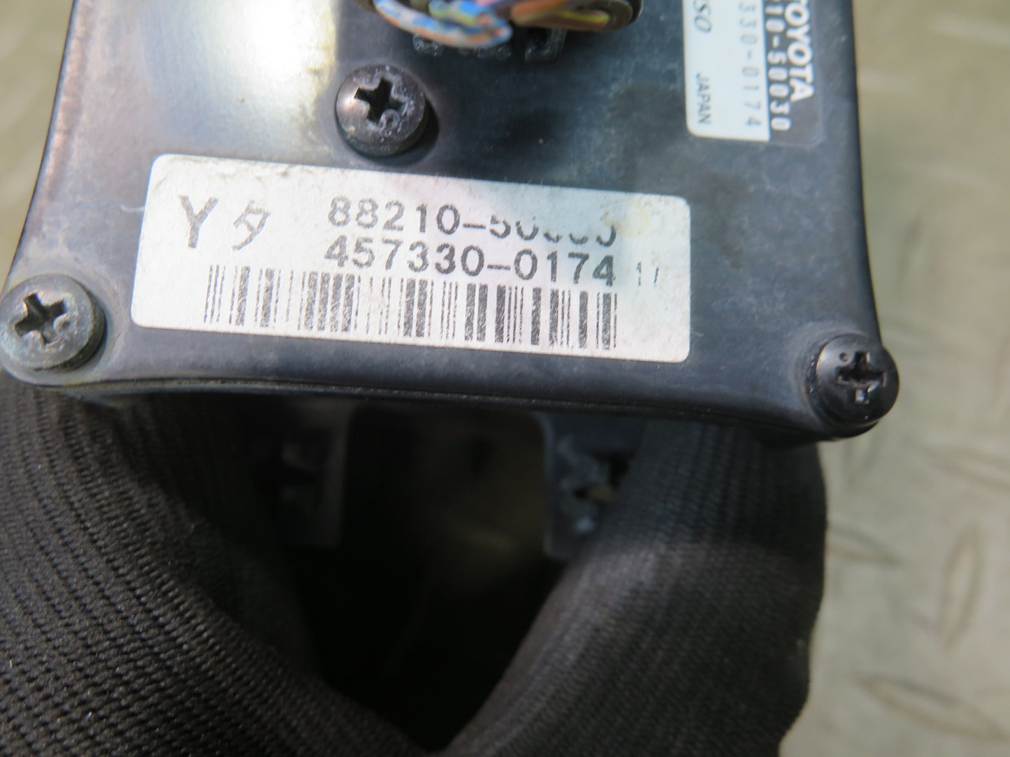 01-03 Lexus UCF30L LS430 Radar Sensor Cruise Control Module 88210-50030 OEM