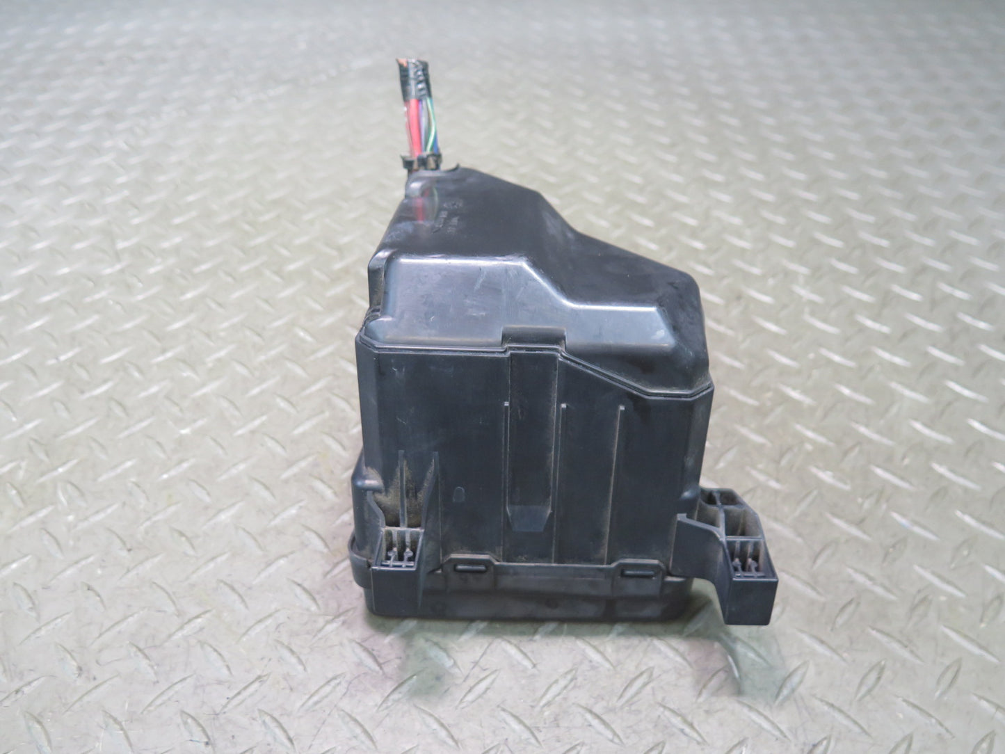 01-03 Lexus UCF30L LS430 Front Left Under Hood Fuse Relay Box Module OEM