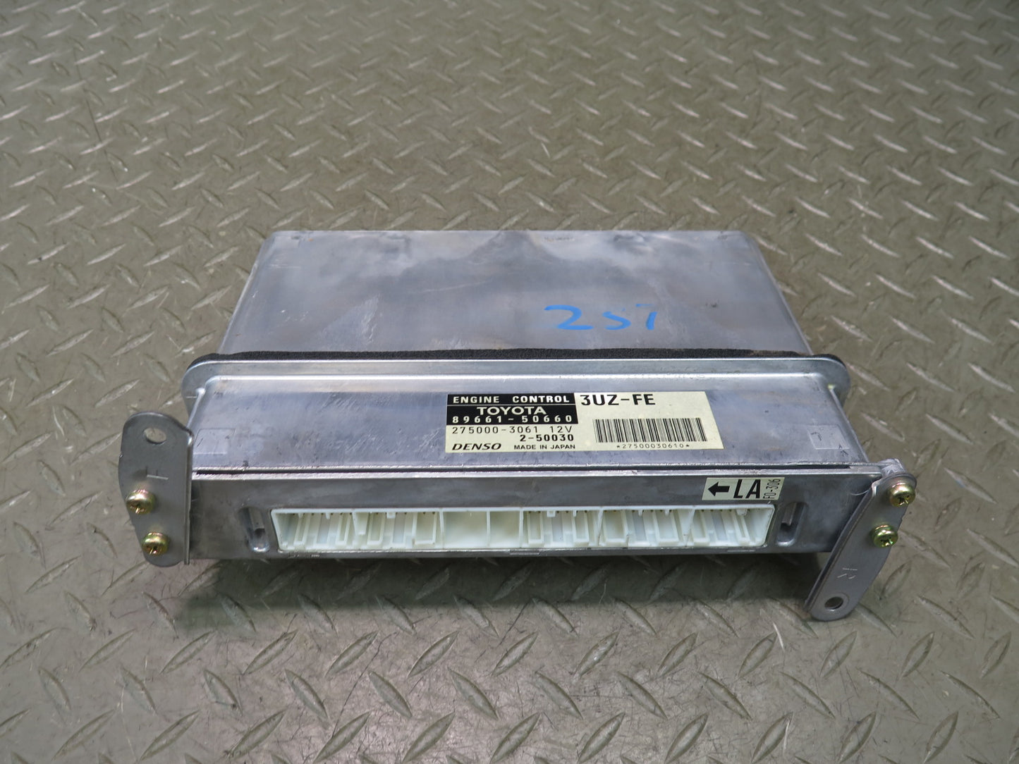 01-02 Lexus UCF30L LS430 Engine ECU ECM Computer Control Module 89661-50660