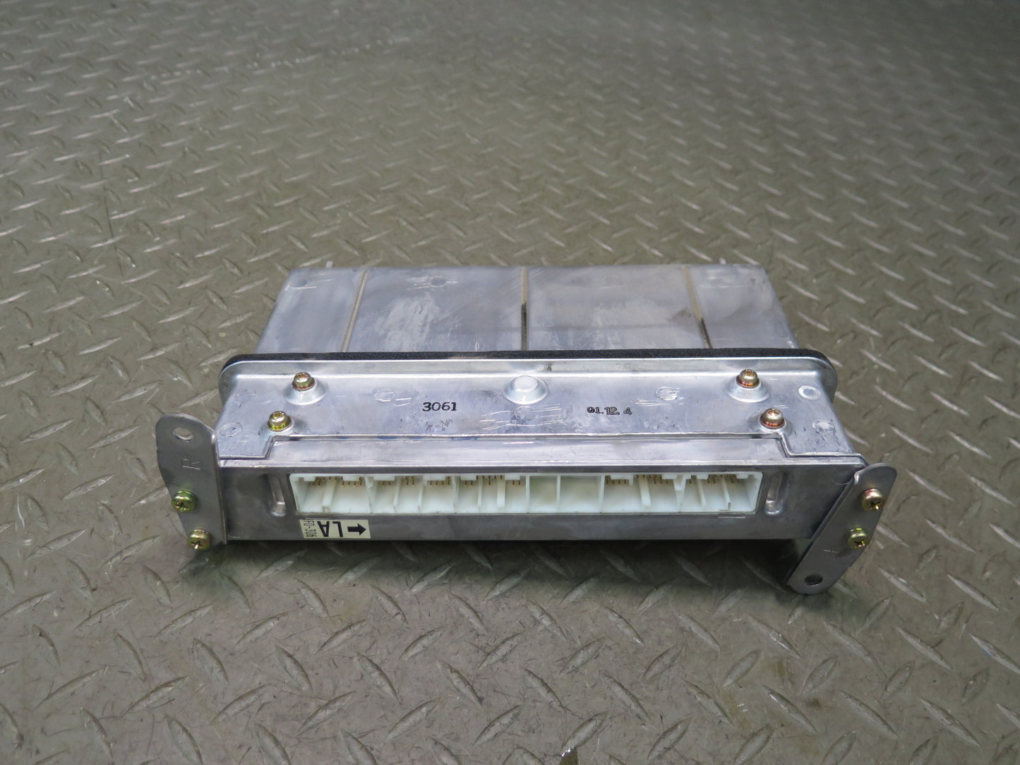 01-02 Lexus UCF30L LS430 Engine ECU ECM Computer Control Module 89661-50660