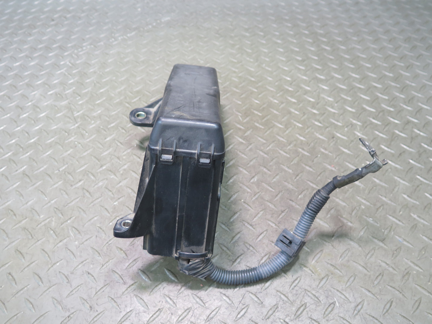 01-03 Lexus UCF30L LS430 Under Hood Junction Fuse Relay Box OEM