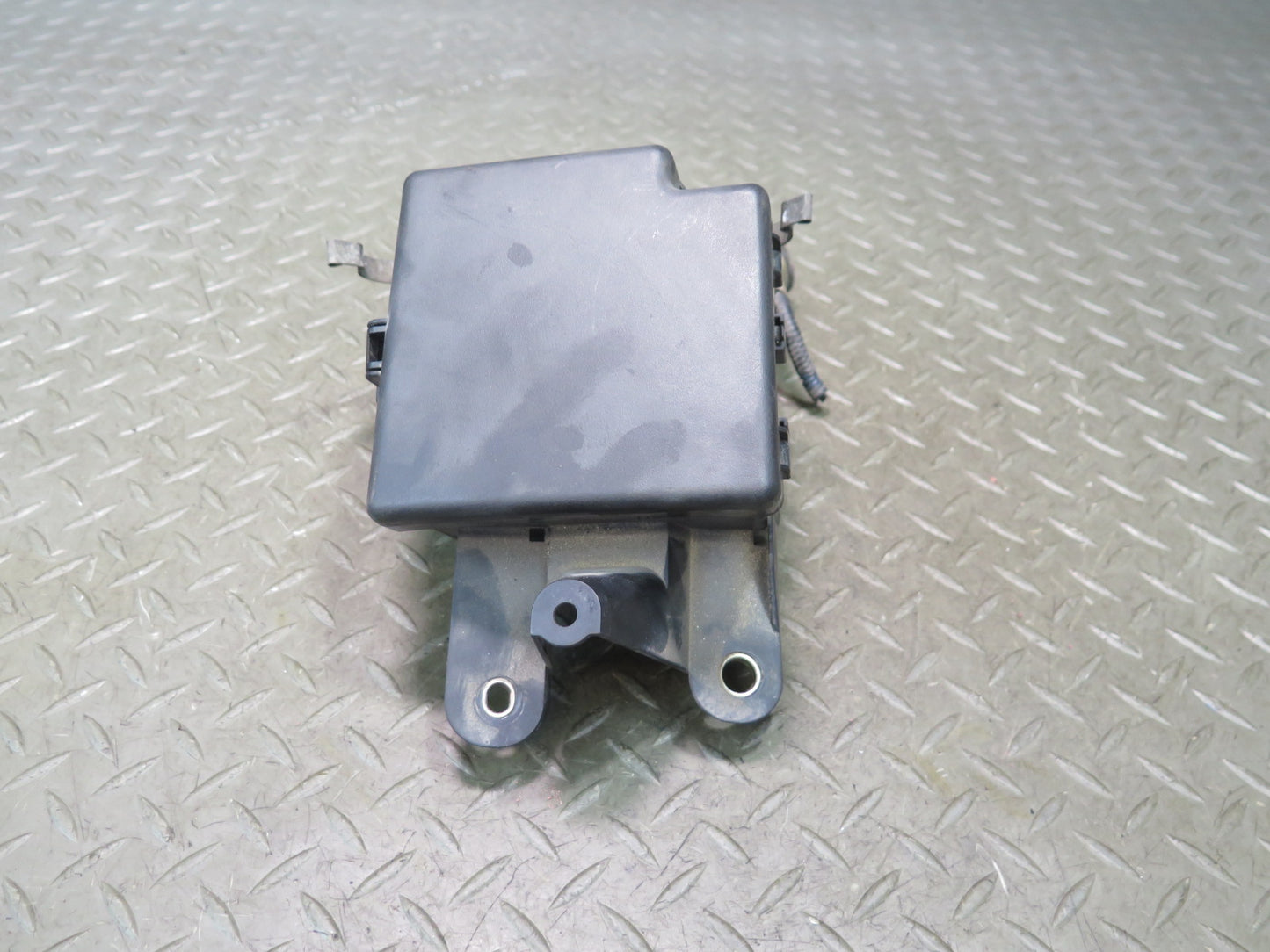 01-03 Lexus UCF30L LS430 Under Hood Fuse Relay Box Module OEM