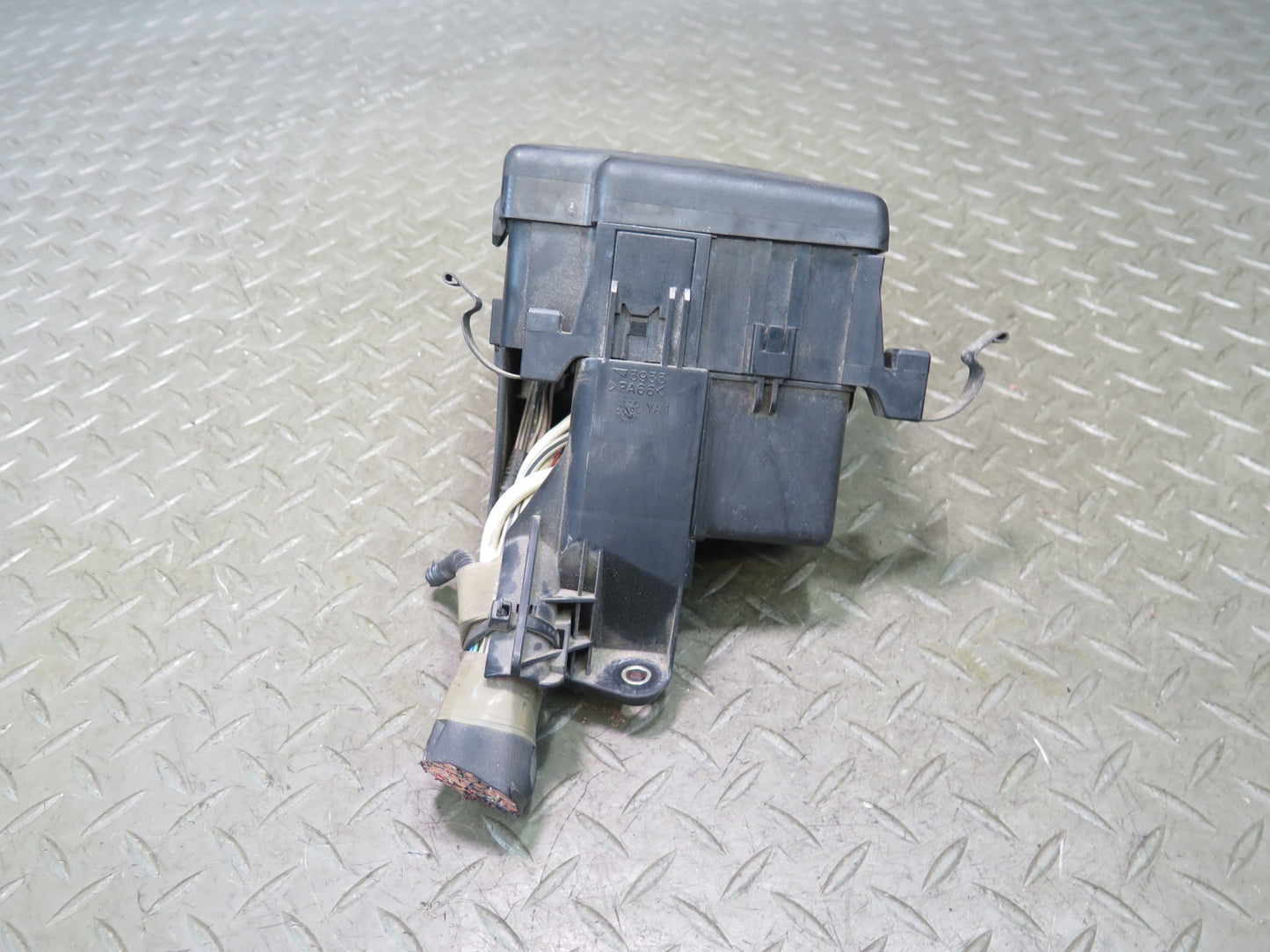 01-03 Lexus UCF30L LS430 Under Hood Fuse Relay Box Module OEM