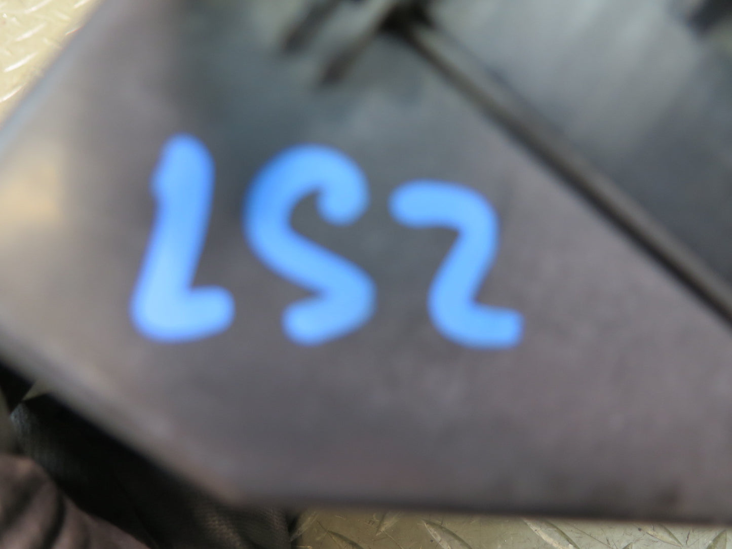 01-03 Lexus UCF30L LS430 Under Hood Fuse Relay Box Module OEM