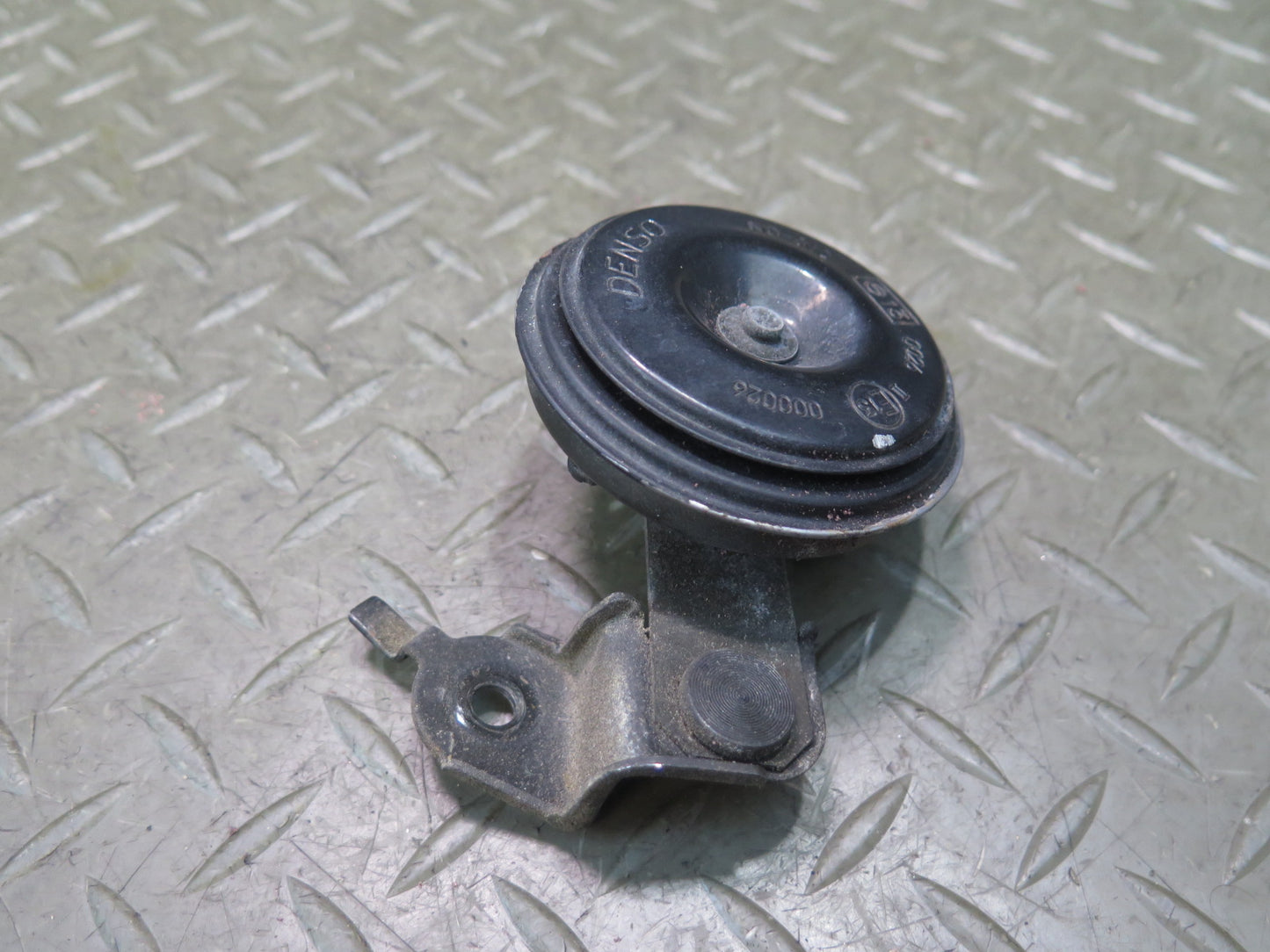 01-03 Lexus UCF30L LS430 Security Anti Theft Alarm Horn Siren 86510-50140 OEM