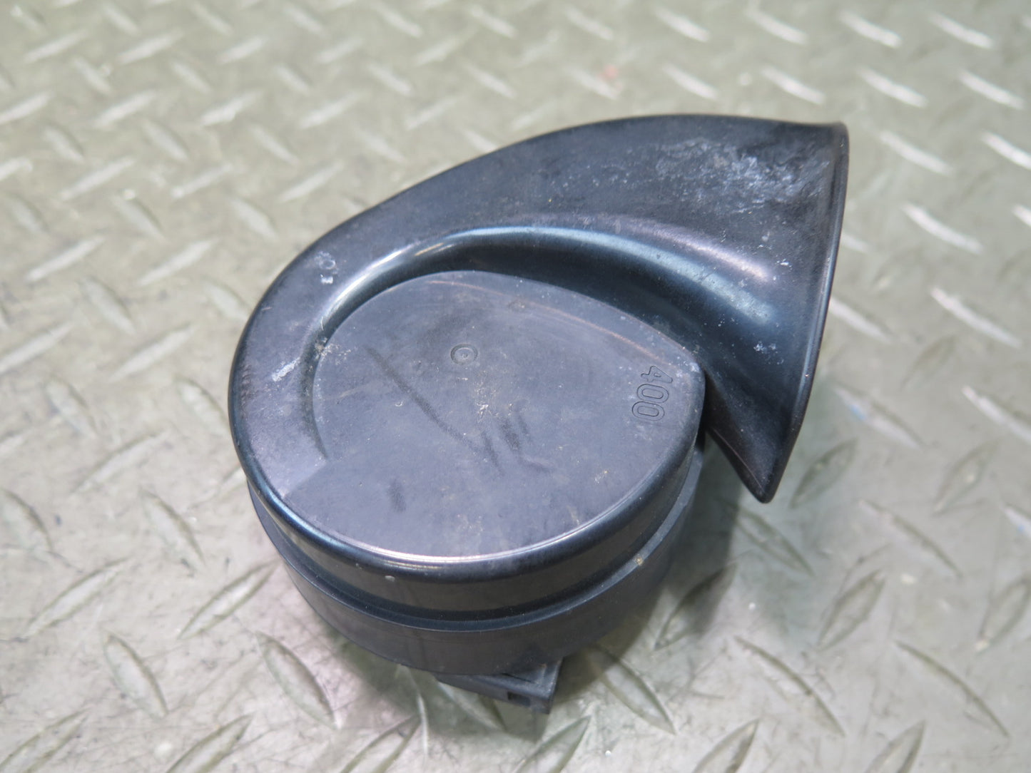 01-03 Lexus UCF30L LS430 Set of 2 High & Low Tone Note Pitch Horn Signal OEM