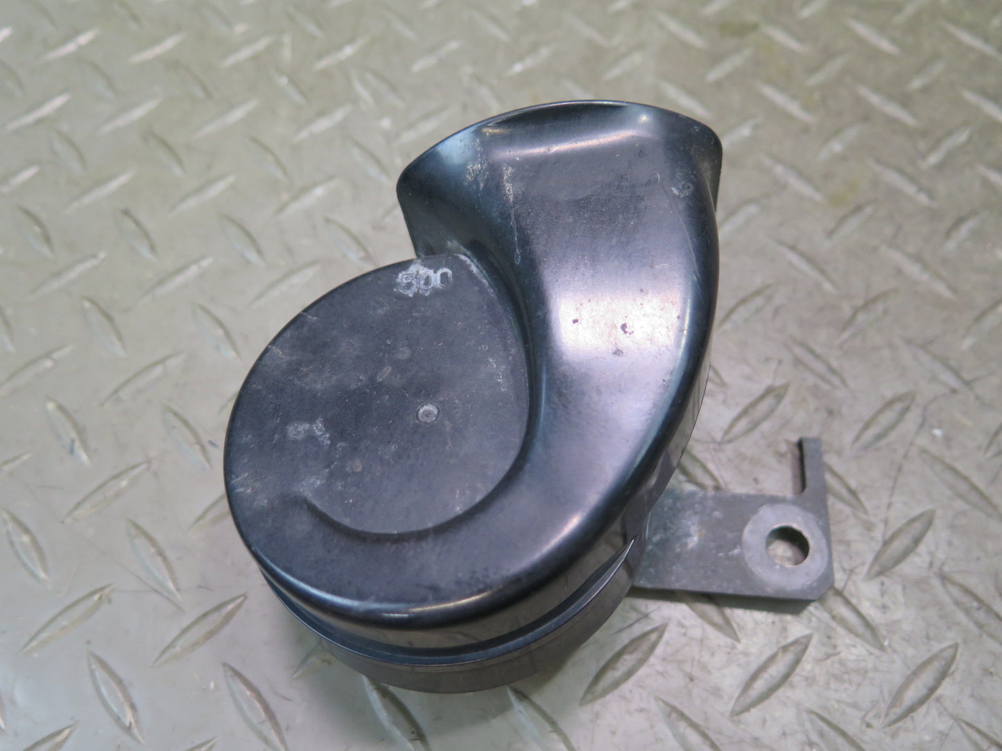01-03 Lexus UCF30L LS430 Set of 2 High & Low Tone Note Pitch Horn Signal OEM