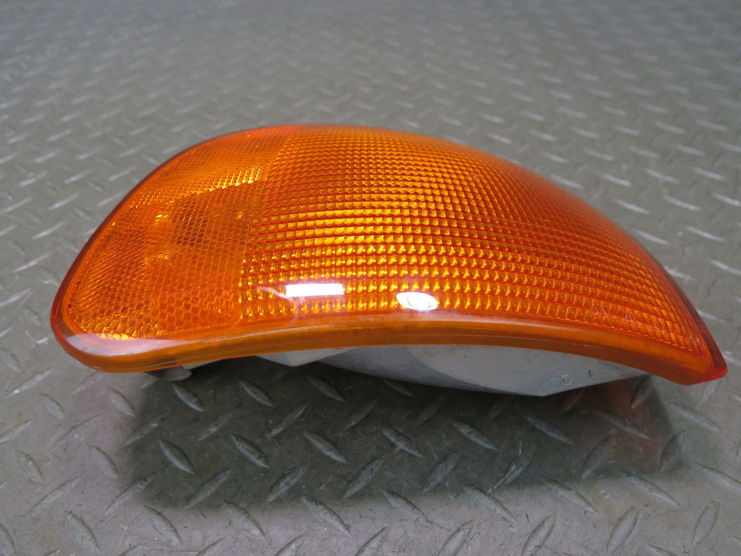 99-03 VW Eurovan T4 Front Right Turn Signal Light Lamp 7D0953042E OEM