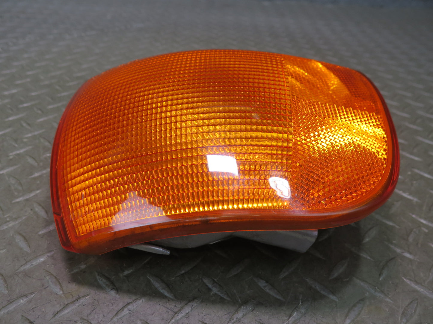 99-03 VW Eurovan T4 Front Right Turn Signal Light Lamp 7D0953042E OEM