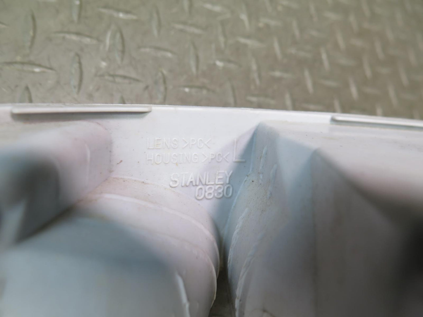 01-03 Lexus LS430 UCF30L Front Left Fog Light Lamp OEM