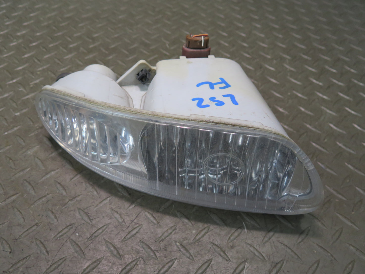 01-03 Lexus LS430 UCF30L Front Left Fog Light Lamp OEM