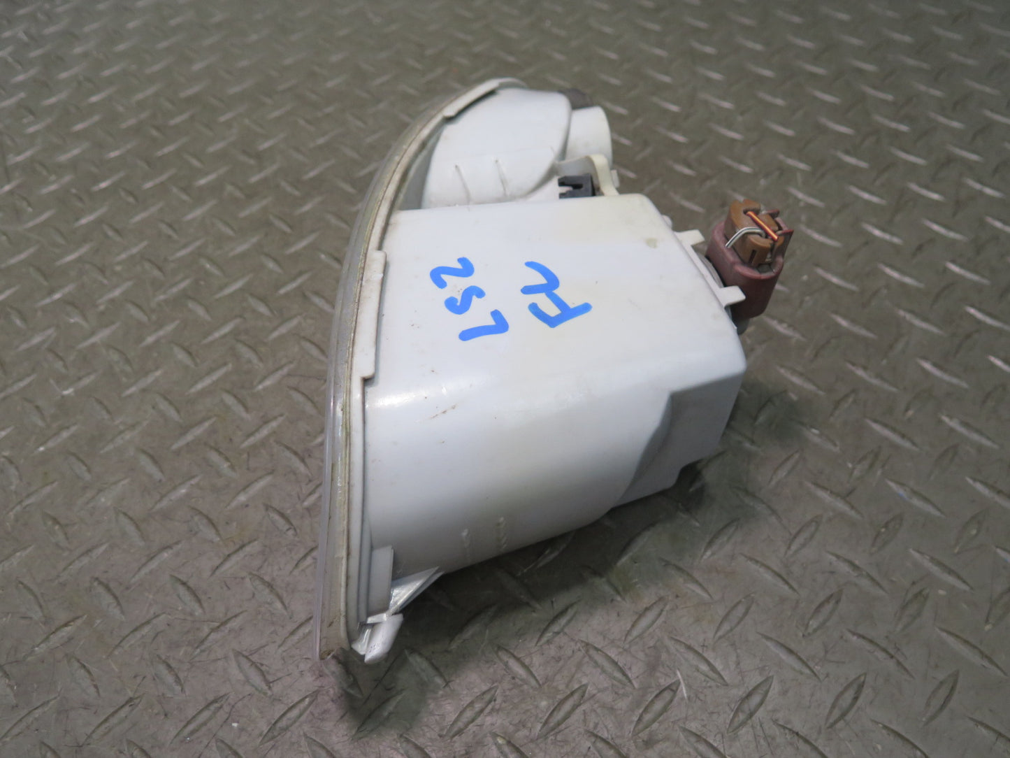 01-03 Lexus LS430 UCF30L Front Left Fog Light Lamp OEM