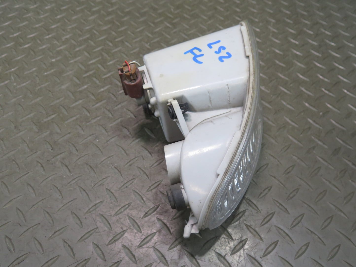 01-03 Lexus LS430 UCF30L Front Left Fog Light Lamp OEM
