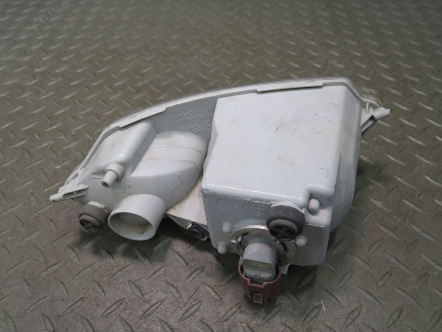 01-03 Lexus LS430 UCF30L Front Left Fog Light Lamp OEM