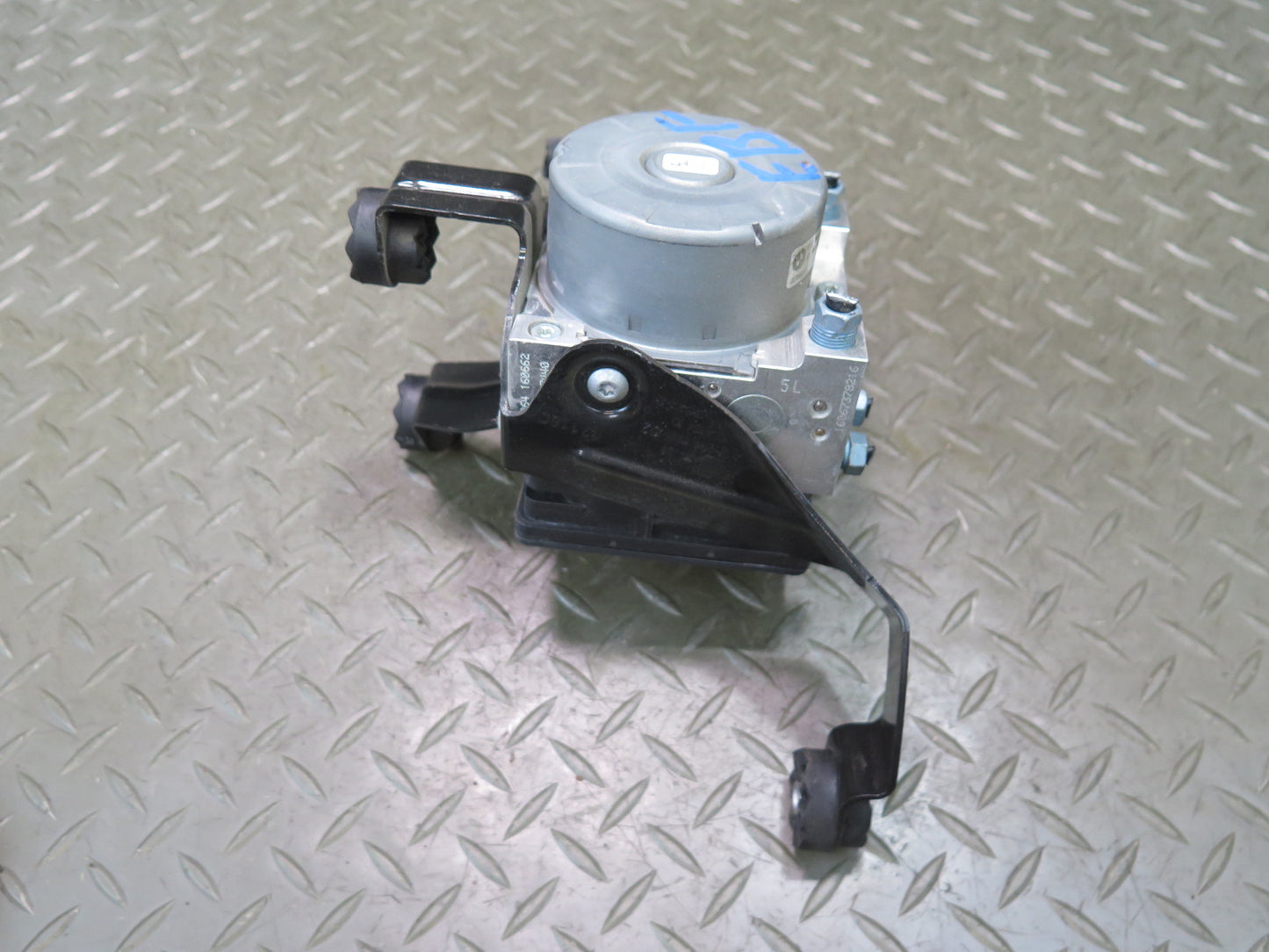2015-2020 BMW F32 F33 F82 F83 M4 Anti Lock Brake ABS Pump Module 8064504