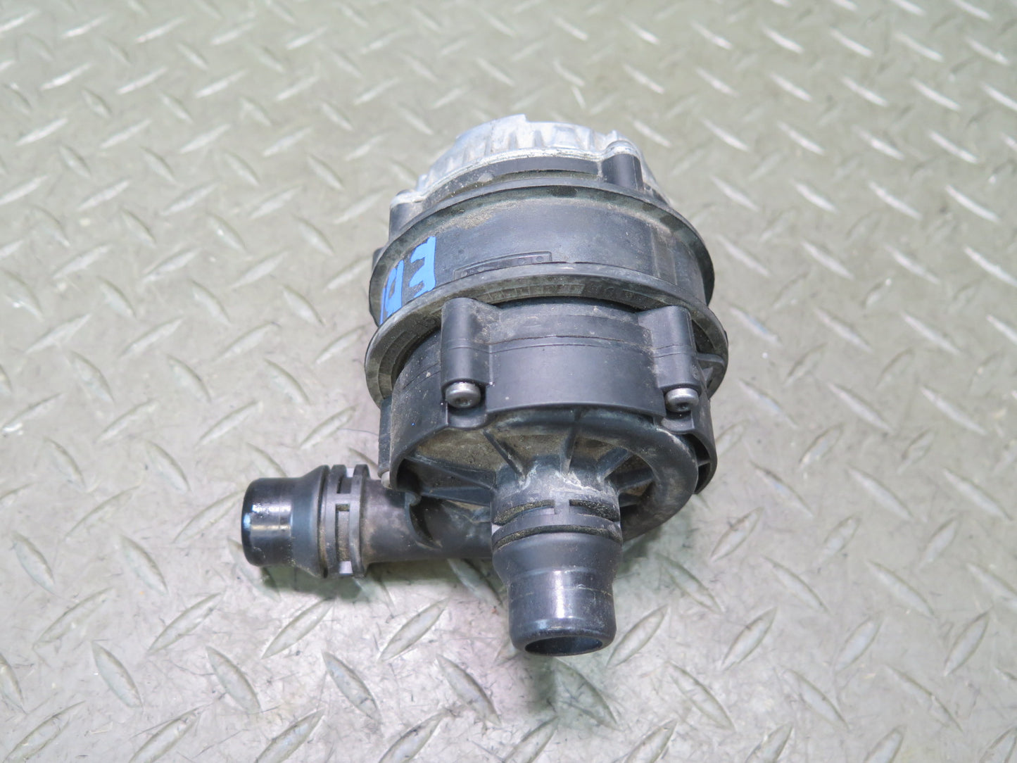 2015-2020 BMW F32 F33 F82 F83 M4 Auxiliary AUX Coolant Water Pump 8637953