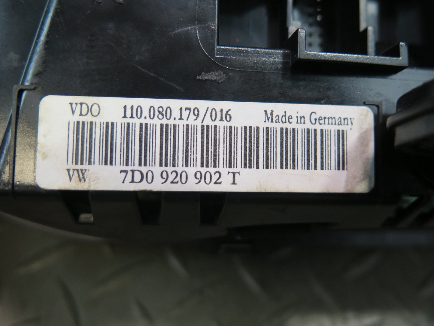 02-03 VW Eurovan T4 2.8L Instrument Cluster Gauge Speedometer 7D0920902T OEM
