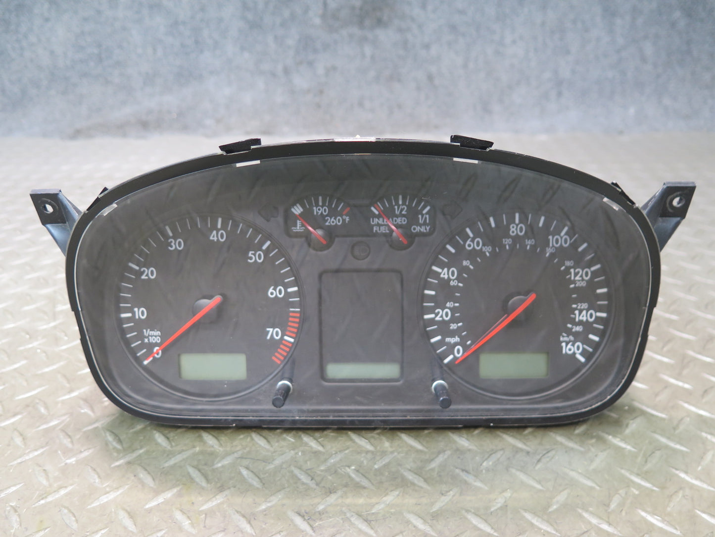 02-03 VW Eurovan T4 2.8L Instrument Cluster Gauge Speedometer 7D0920902T OEM