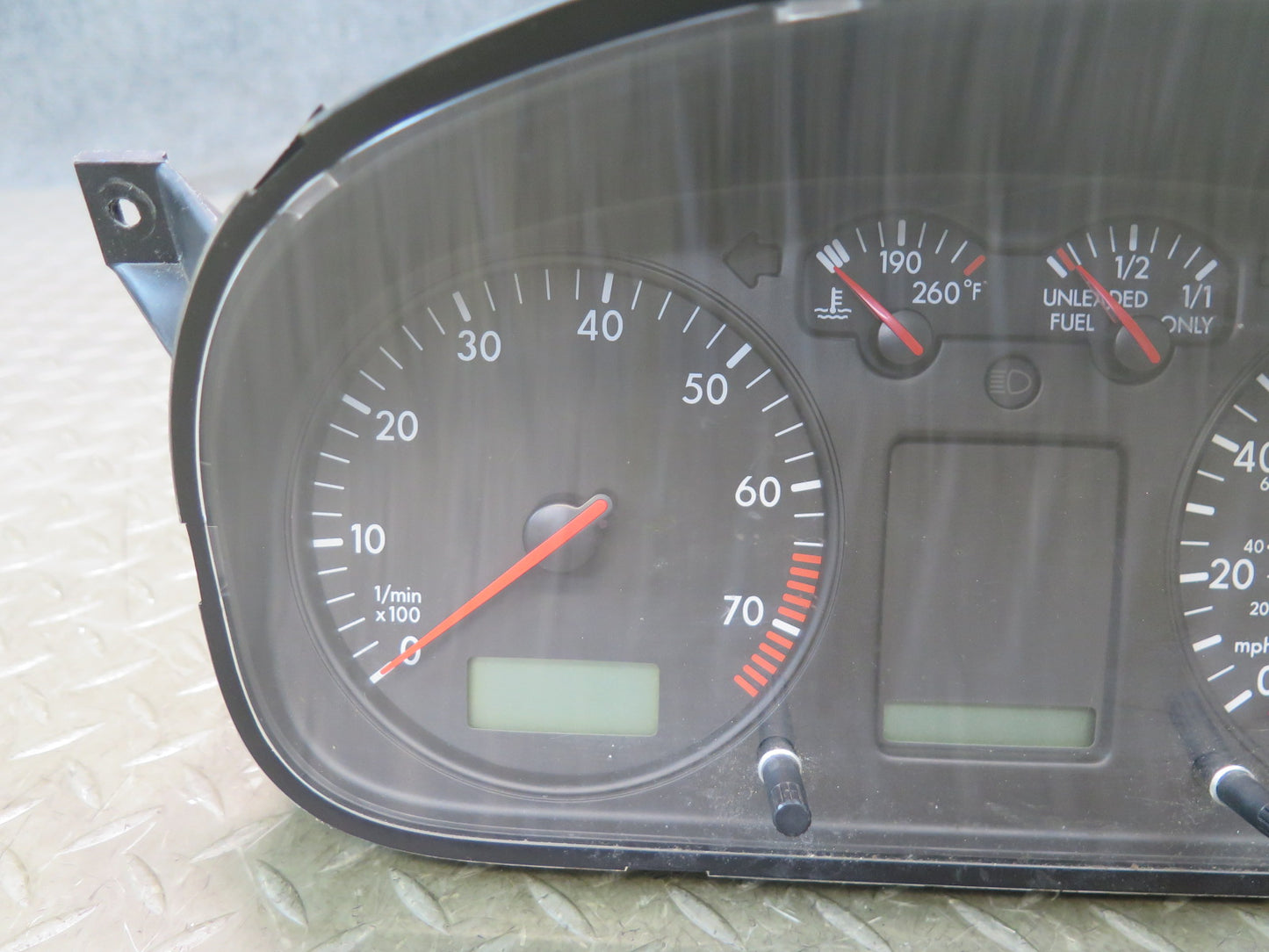 02-03 VW Eurovan T4 2.8L Instrument Cluster Gauge Speedometer 7D0920902T OEM