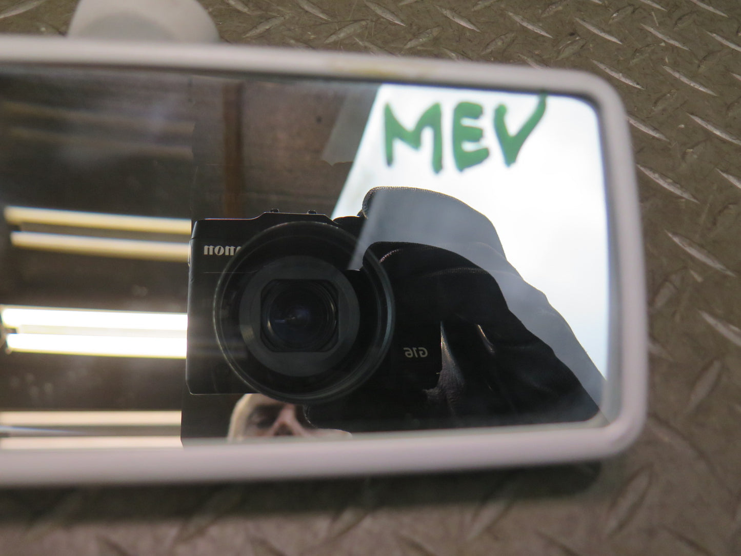 99-03 VW Eurovan T4 Manual Dimming Interior Rear View Mirror OEM