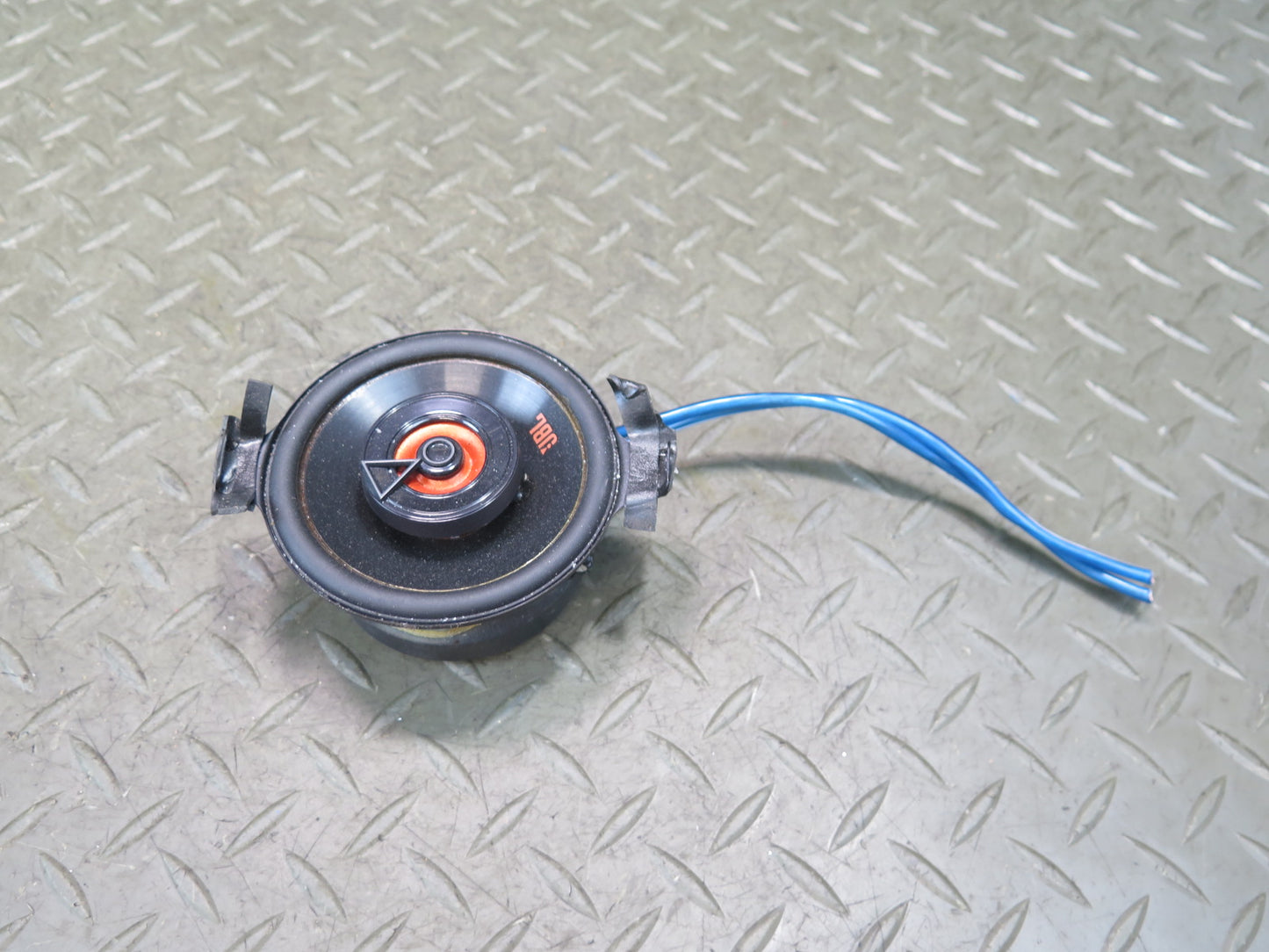 Set of 2 JBL Club 322F 2-WAY Speaker