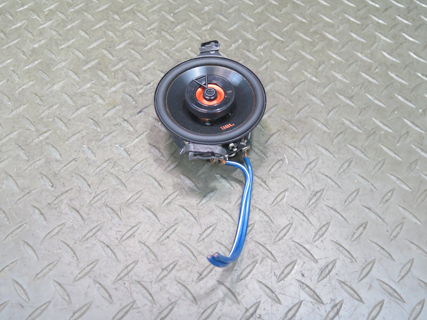 Set of 2 JBL Club 322F 2-WAY Speaker