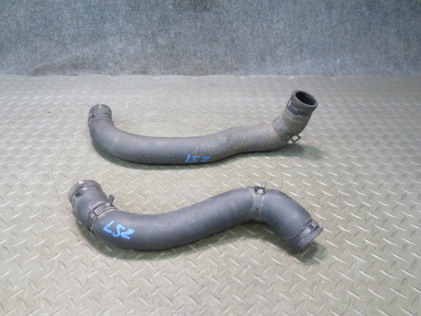 01-06 Lexus UCF30L LS430 Set of 2 Engine Radiator Coolant Hose Pipe Line OEM