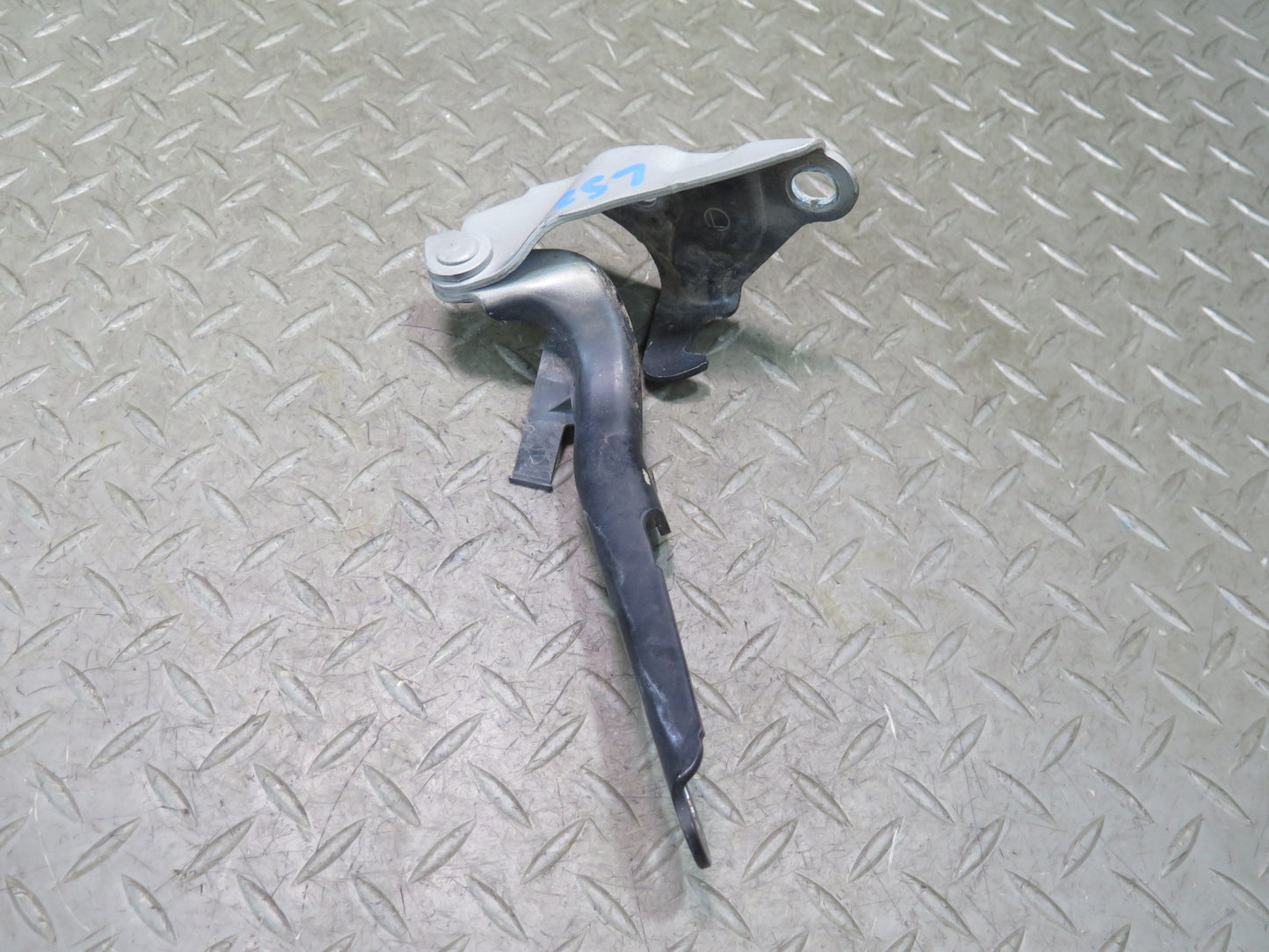 01-06 Lexus UCF30L LS430 Set of 2 Front Left & Right Hood Hinge Black OEM