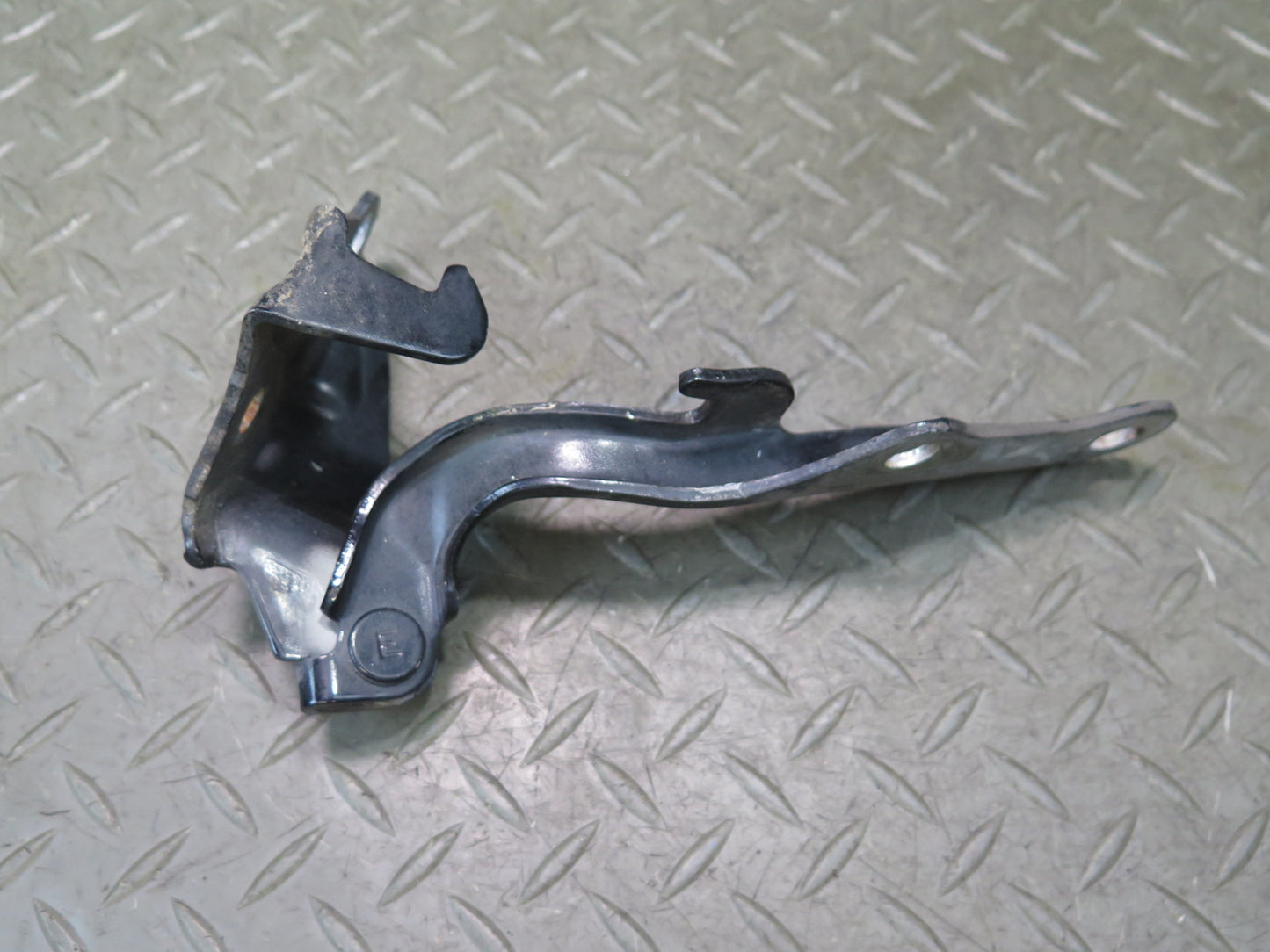 01-06 Lexus UCF30L LS430 Set of 2 Front Left & Right Hood Hinge Black OEM