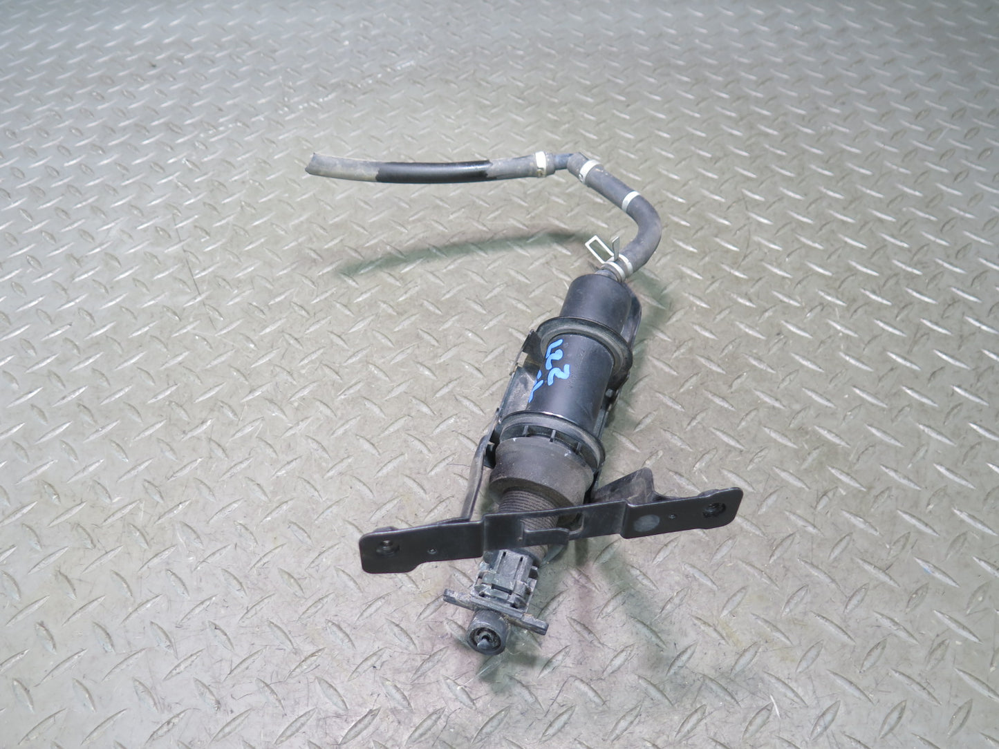 01-03 Lexus UCF30L LS430 Left Headlight Washer Pump Nozzle Actuator OEM