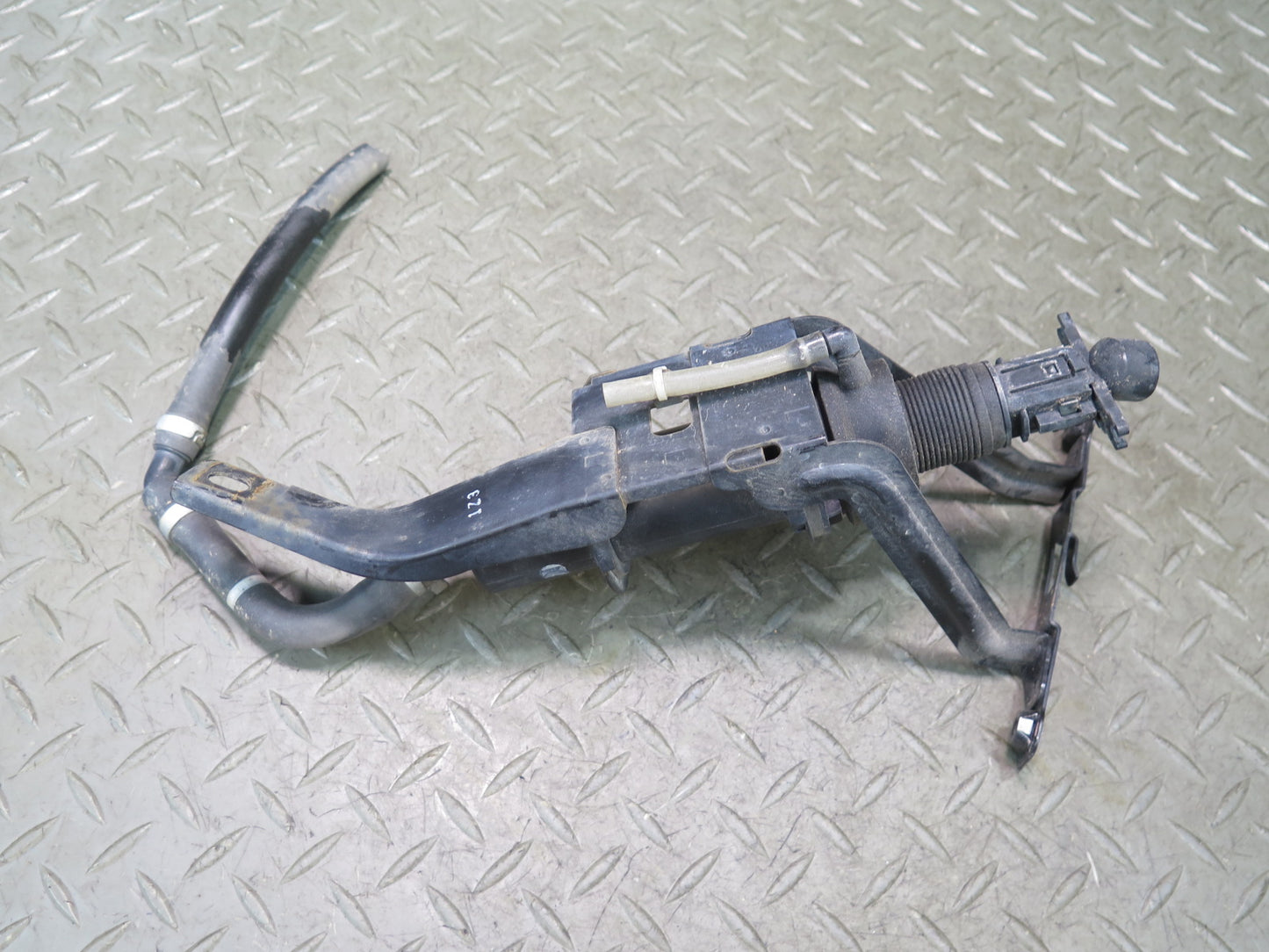 01-03 Lexus UCF30L LS430 Left Headlight Washer Pump Nozzle Actuator OEM