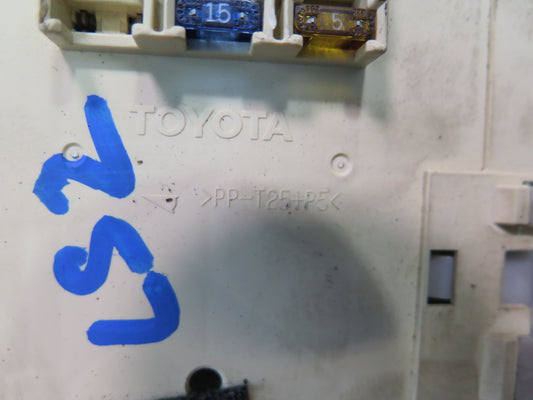 01-03 Lexus UCF30L LS430 Dash Front Left Fuse Relay Box Module 82730-50081 OEM
