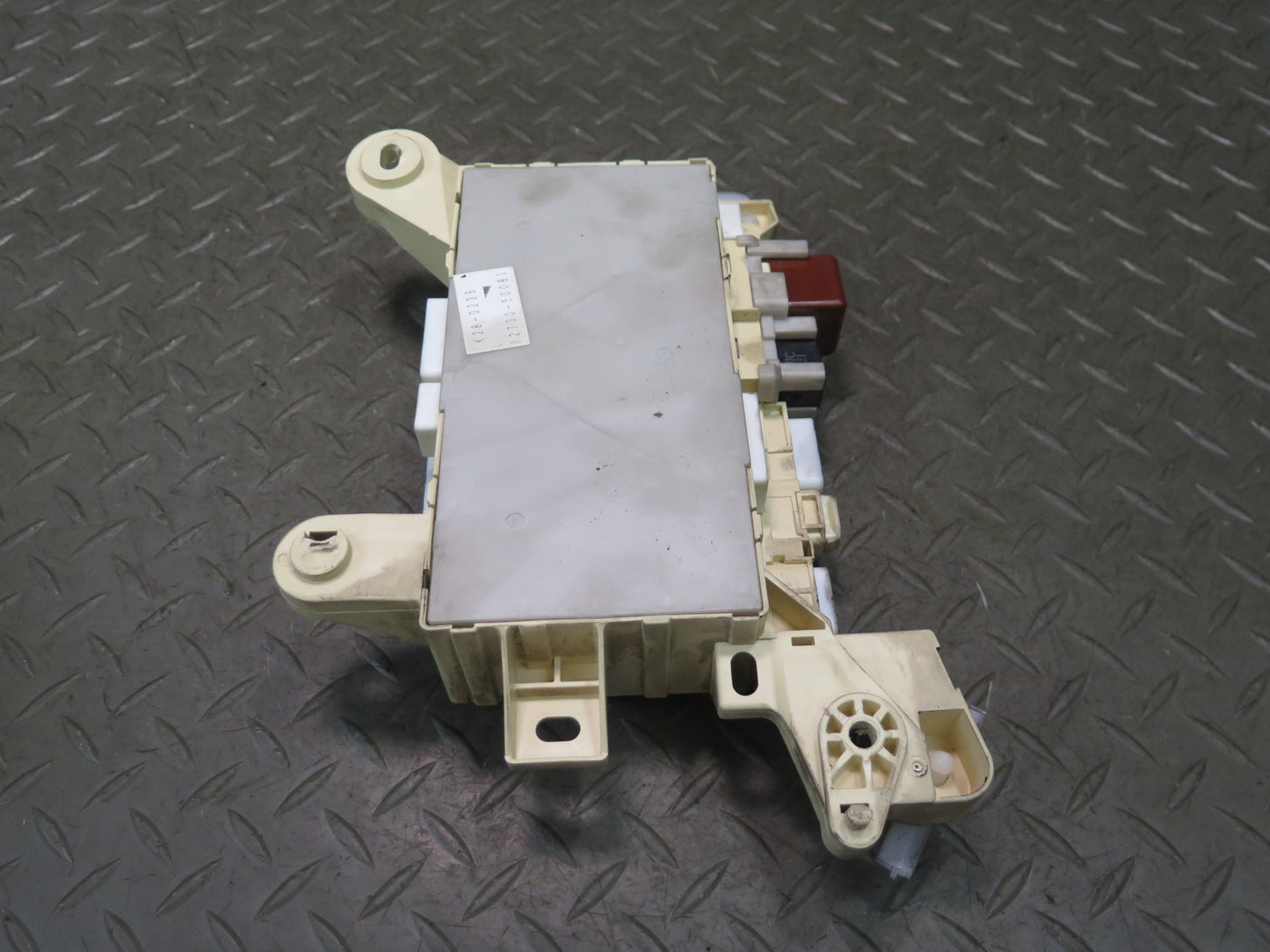 01-03 Lexus UCF30L LS430 Dash Front Left Fuse Relay Box Module 82730-50081 OEM